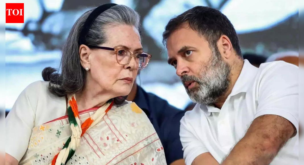 Fresh FIR against Rahul, Sonia in National Herald case