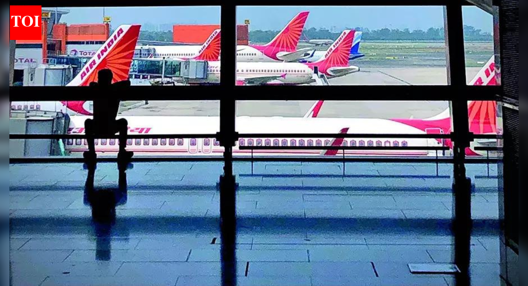 Govt to back air passengers in SC against Delhi, Mumbai airport operators in 50,000 crore suit