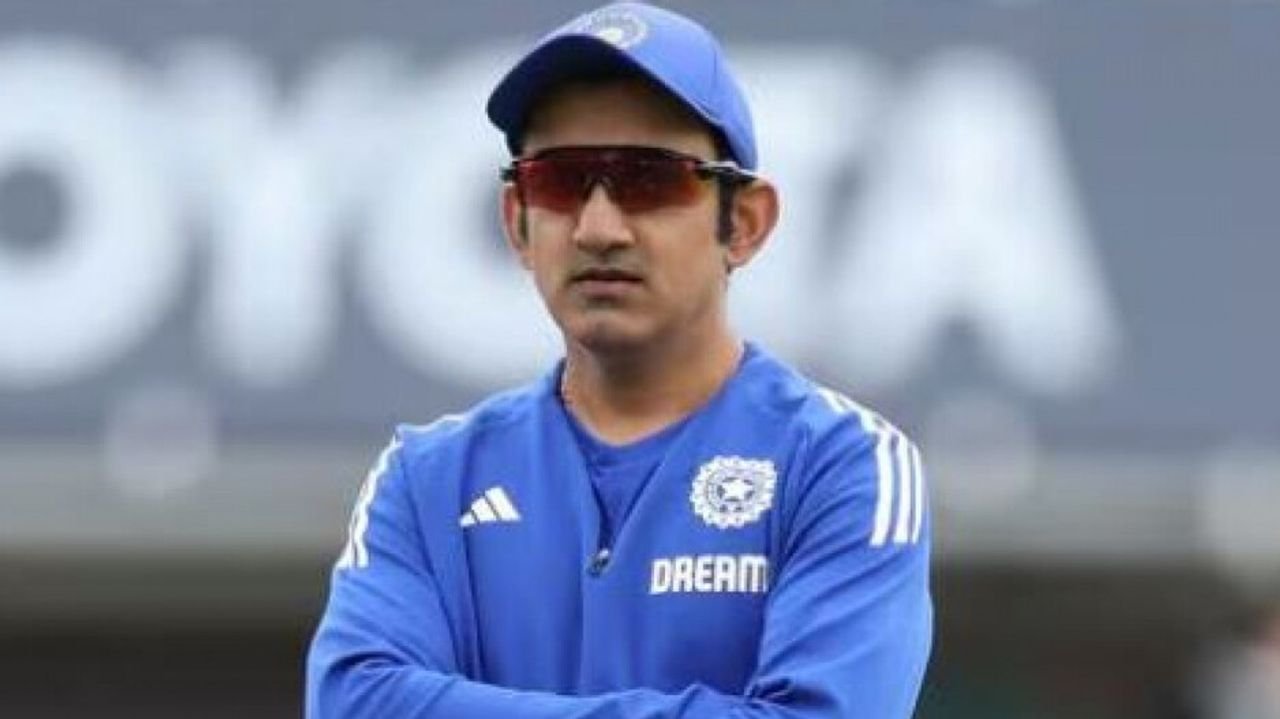 Strange cricket record: Gautam Gambhir has hit fewer sixes than even spinner Muralitharan