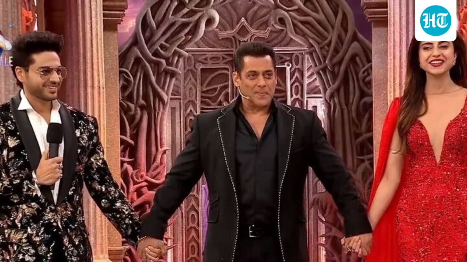 Bigg Boss 19 winner: Gaurav Khanna beats Farrhana Bhatt to lift the trophy of Salman Khan’s show, takes home ₹50 lakhs