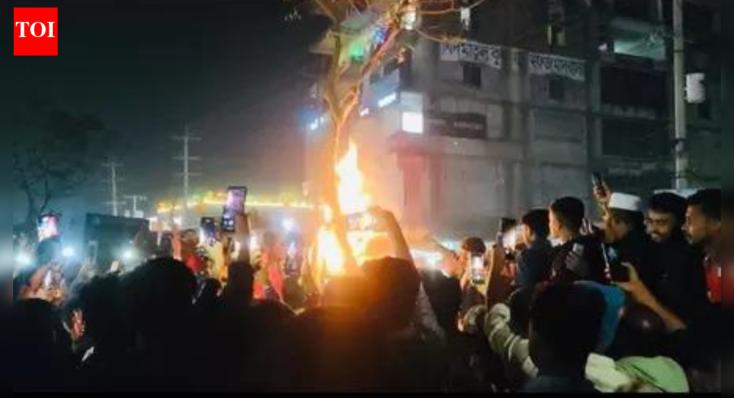 India shuts Chittagong visa operations as tensions rise