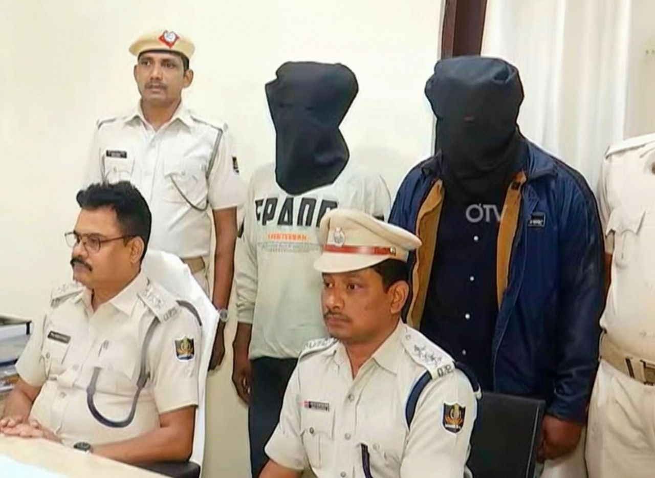 28 grams brown sugar worth Rs 3 lakh seized in Khordha, 2 arrested