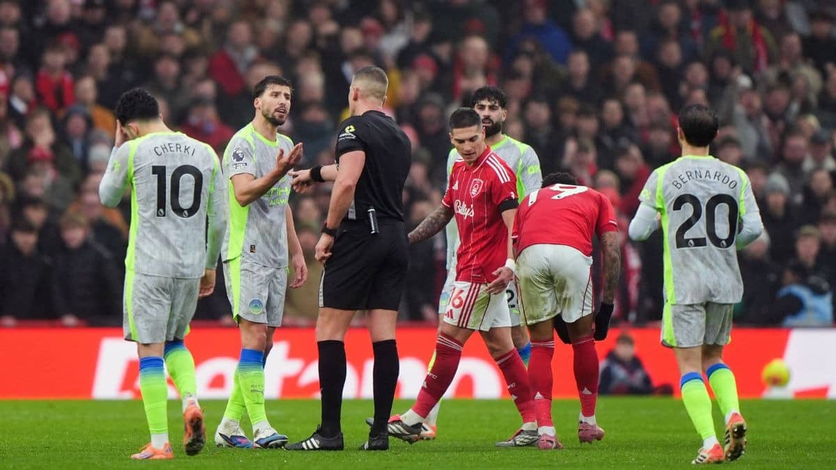 ‘I Actually Think…’: Wayne Rooney Disagrees With Nottingham Forest Manager Over Referee Controversy After 1-2 Defeat By Manchester City