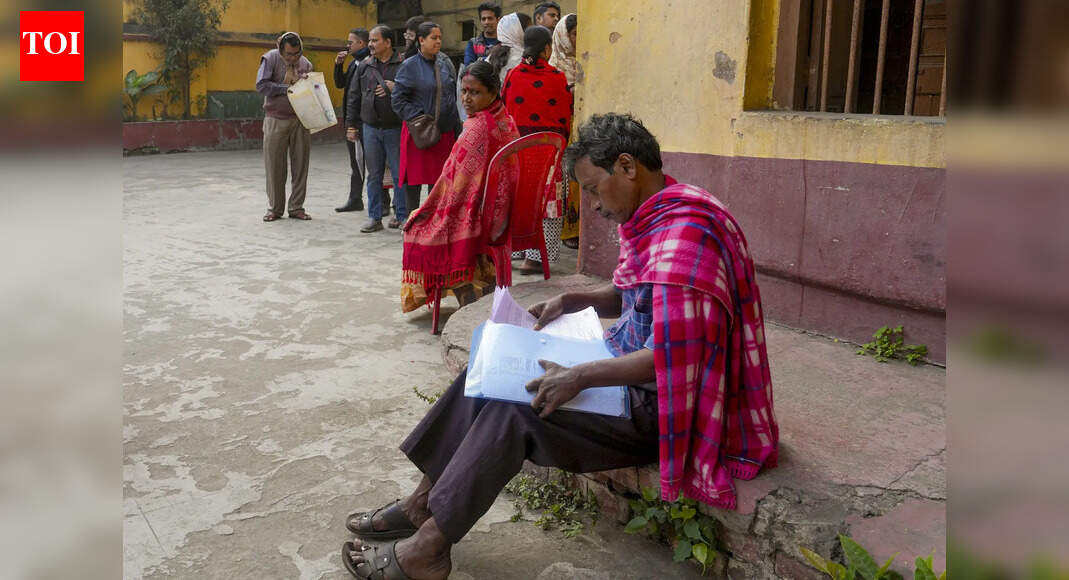 SIR hearings disrupted in WB, EC observer’s car attacked