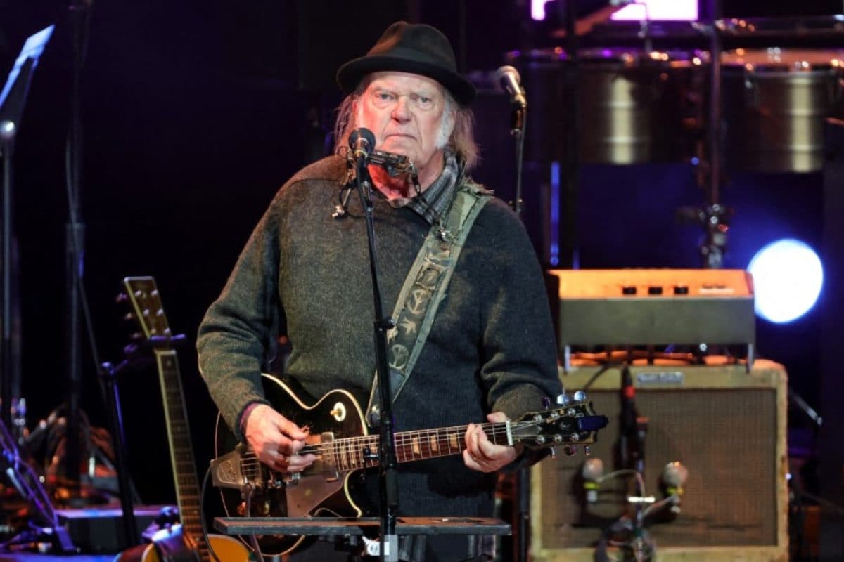 Rock Veteran Neil Young Gifts Greenland Free Access To His Music Amid Trump’s Takeover Threats