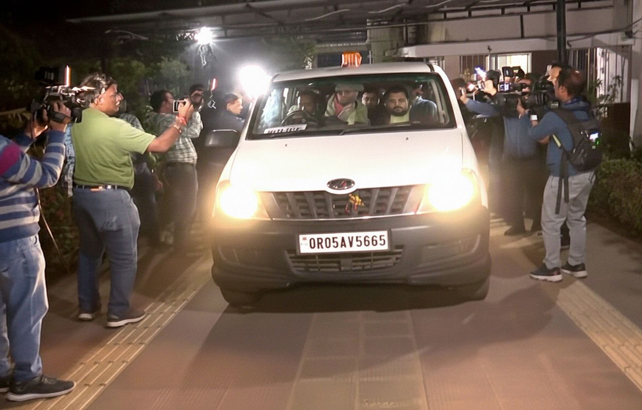 2 Additional Tehsildars nabbed by Vigilance in Odisha