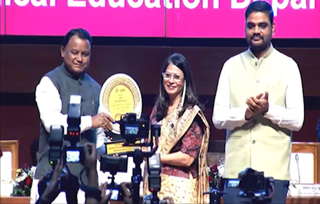 ‘Odisha Skills 2025-26’ competition held; CM confers Excellence Awards to students