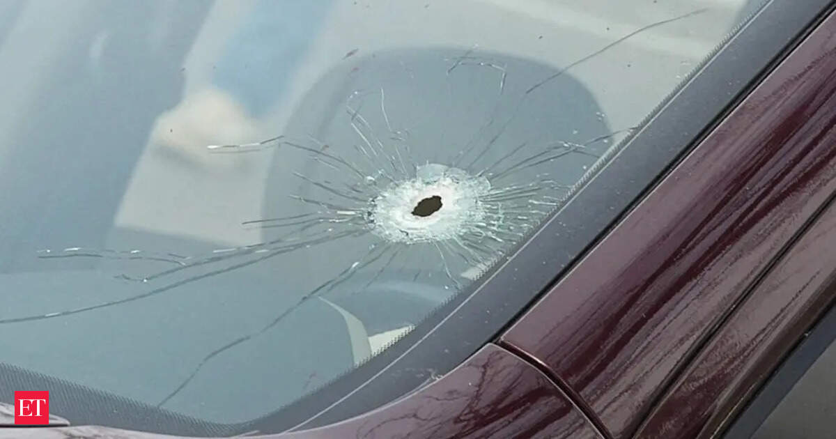 Renee Nicole Good tried to run over Jonathan Ross or just turned the vehicle to move away from him? Here’s complete truth as multiple videos of Minneapolis ICE shooting from various angles emerge