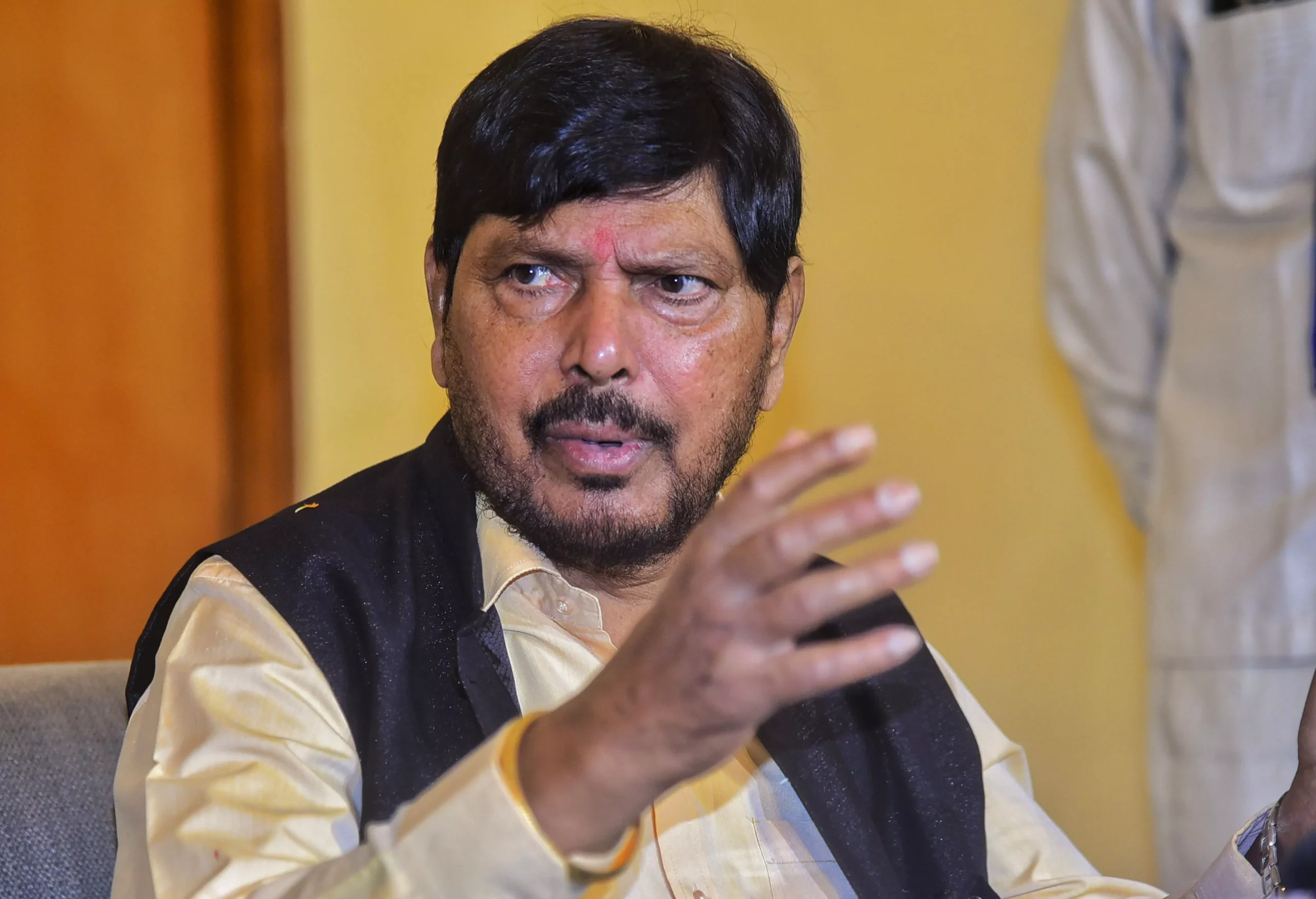 Athawale: Kerala Will Get More Funds if CM Vijayan Joins NDA