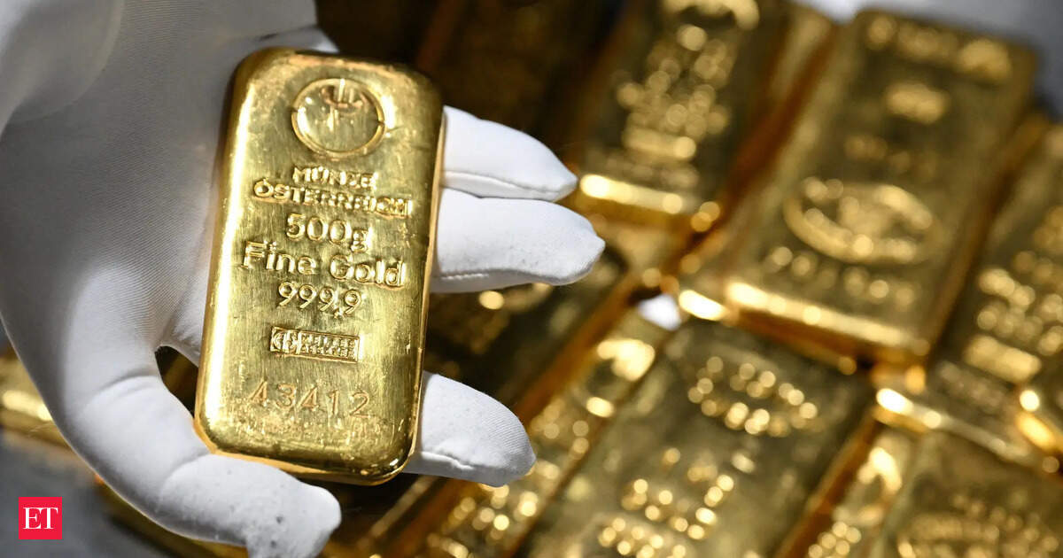 Why is gold price nosediving by over 12% and will it go below $4,724 or rise again? Gold crash explained. Here’s what should investors do now