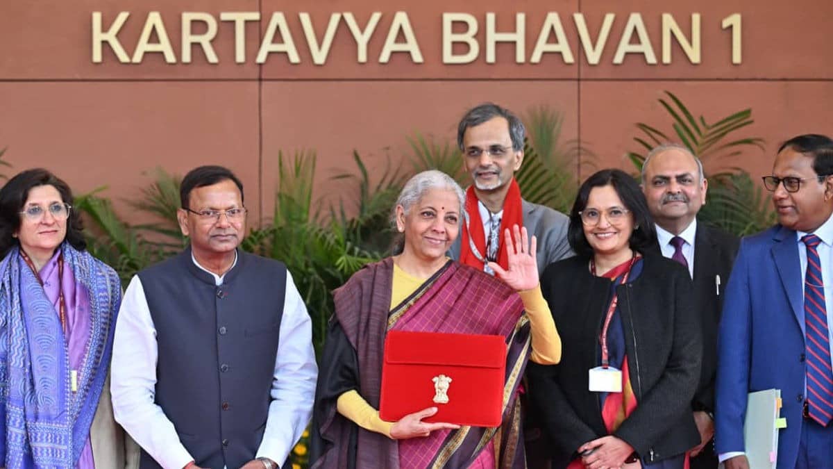 ‘An Ode To Tamil Nadu’: FM Nirmala Sitharaman Dons Deep Maroon Kanjeevaram Saree To Present Budget 2026