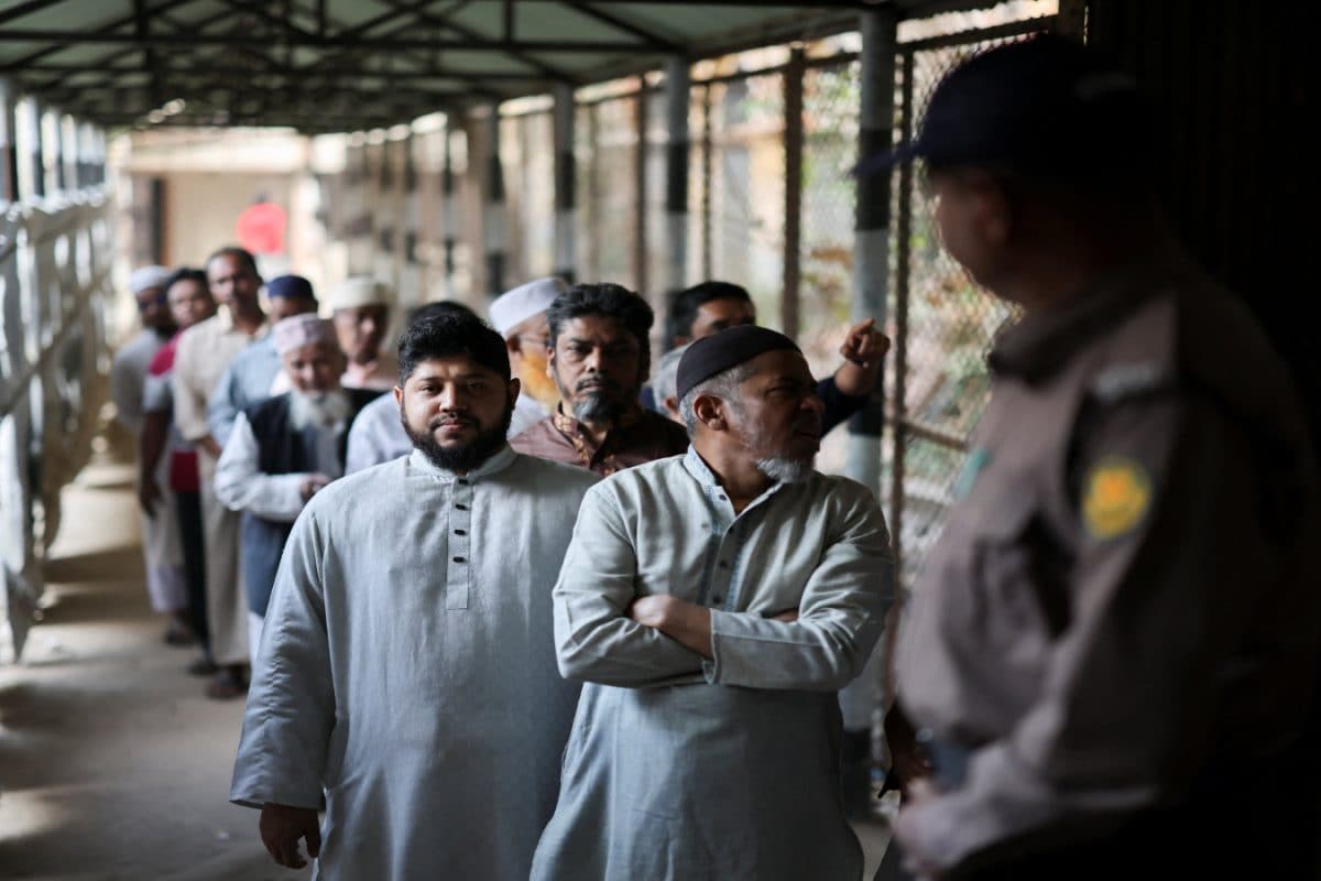 Bangladesh Election 2026 Live Updates: BNP Chief Tarique Rahman, Jamaat-e-Islami President Shafiqur Rahman Cast Votes