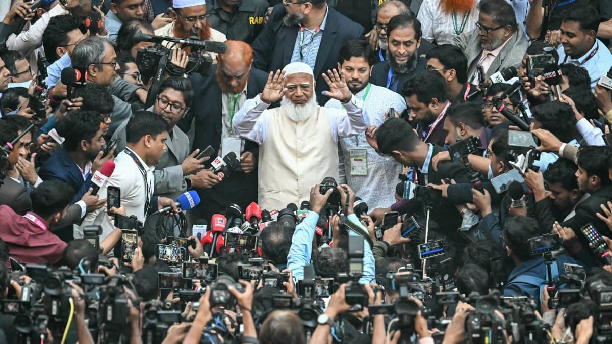 Bangladesh Election 2026 Voting Live Updates: BNP, Jamaat chiefs cast votes amid tight security