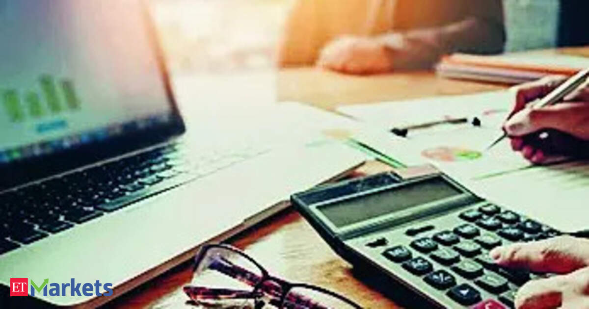 Q3 earnings mixed as consumer sectors shine, labour codes weigh on margins