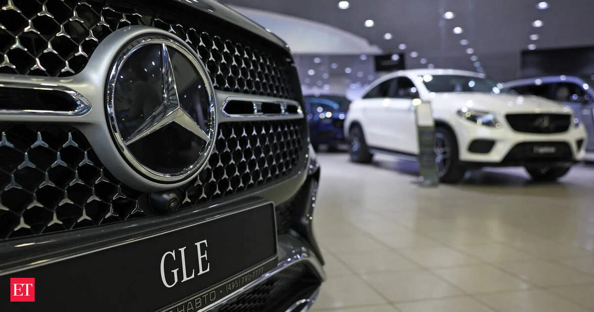 Mercedes-Benz net profit nearly halves in 2025 amid US, China woes