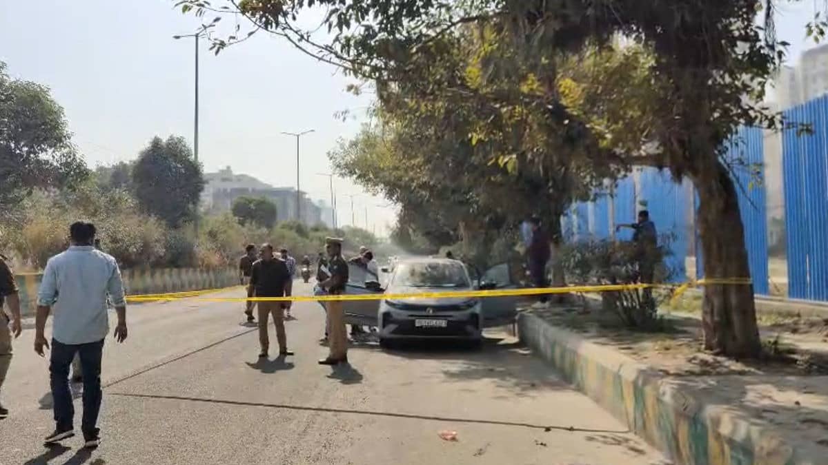 Noida Shocker: Man, Woman Found Dead With Bullet Wounds Inside Abandoned Car In Sector 39, Probe On