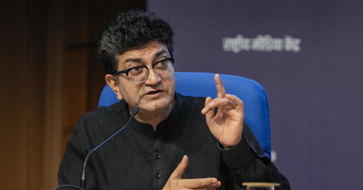 AI will reshape how humans work in the future, says Prasoon Joshi