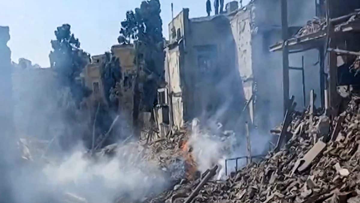 Israel-Iran attack Live Updates: Israel says Khamenei, Pezeshkian targeted in US-backed strikes; fresh explosions reported across West Asia