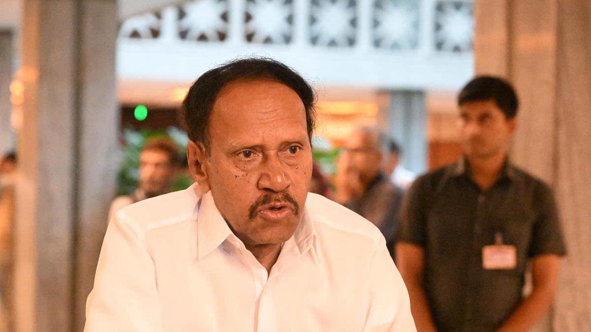 AIADMK fields veteran Thambi Durai again, allots one RS seat to PMK