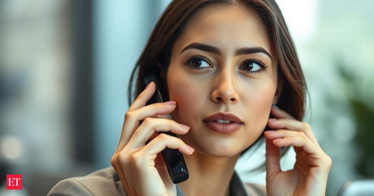 Employee uses office phone to call friends, boss and HR call meeting — many say update your resume