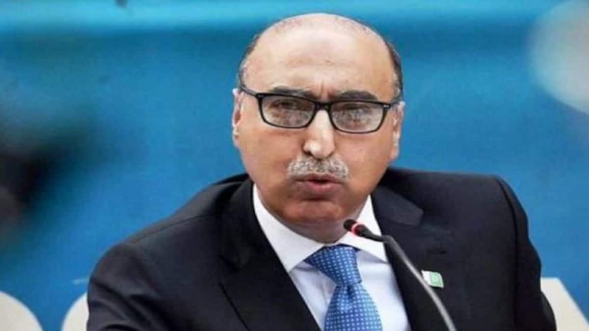 ‘We’ll bomb Delhi, Mumbai if US targets our nukes’: Pakistan’s former envoy to India