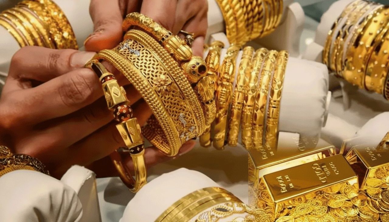 Gold prices crashes further: 24K, 22K rates see sharp drop in Bhubaneswar