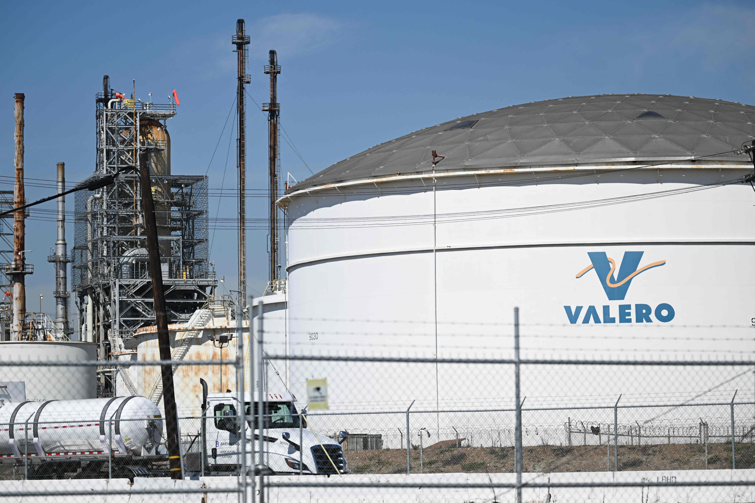 Explosion at Valero Refinery in Texas; Emergency Alert Issued