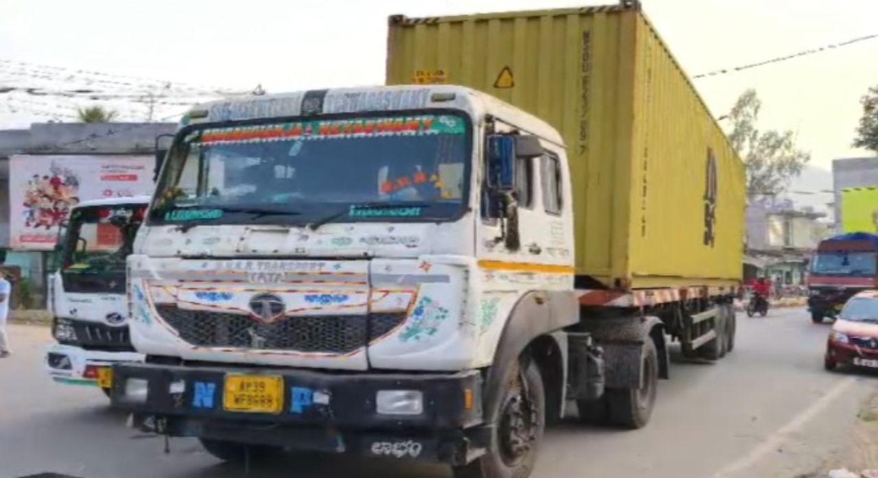 Normal life affected in Malkangiri as Congress observes 12-hour bandh