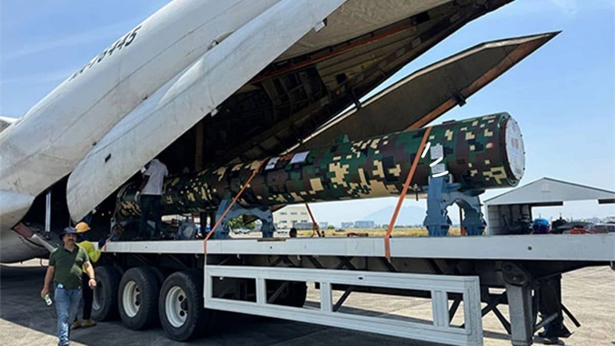 India’s DAC Set to Approve S-400 Units, 800km BrahMos and Unmanned Combat Jets in Major Push