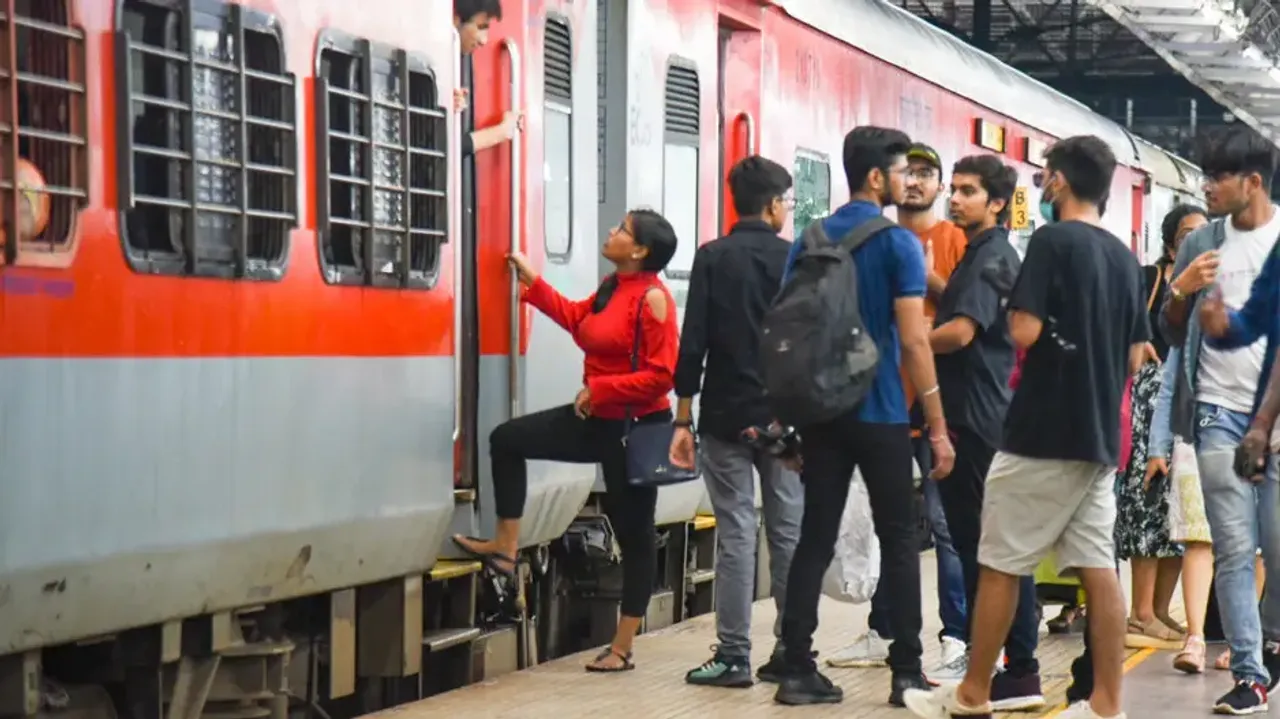 From chaos to control: Indian Railways rolls out smart crowd management system at 76 stations