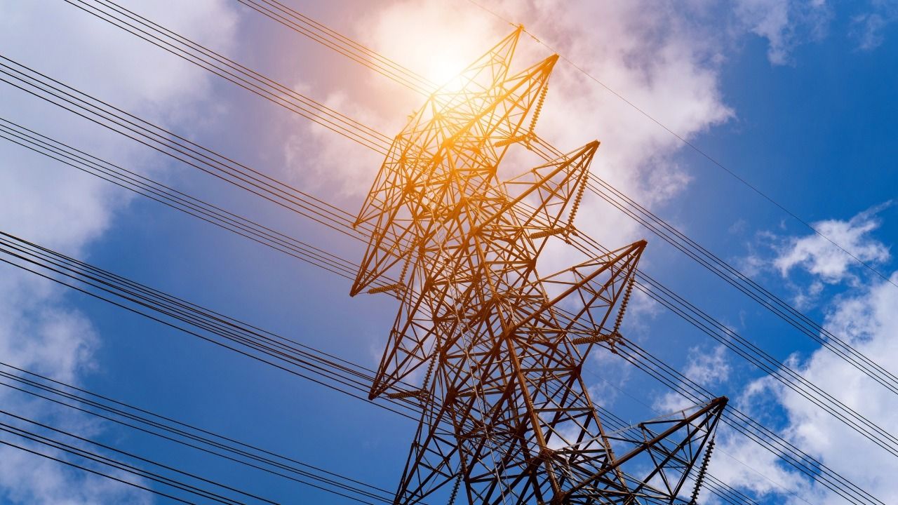 Power discoms slash legacy debt to Rs 3,300 Cr following payment reforms; what about Odisha