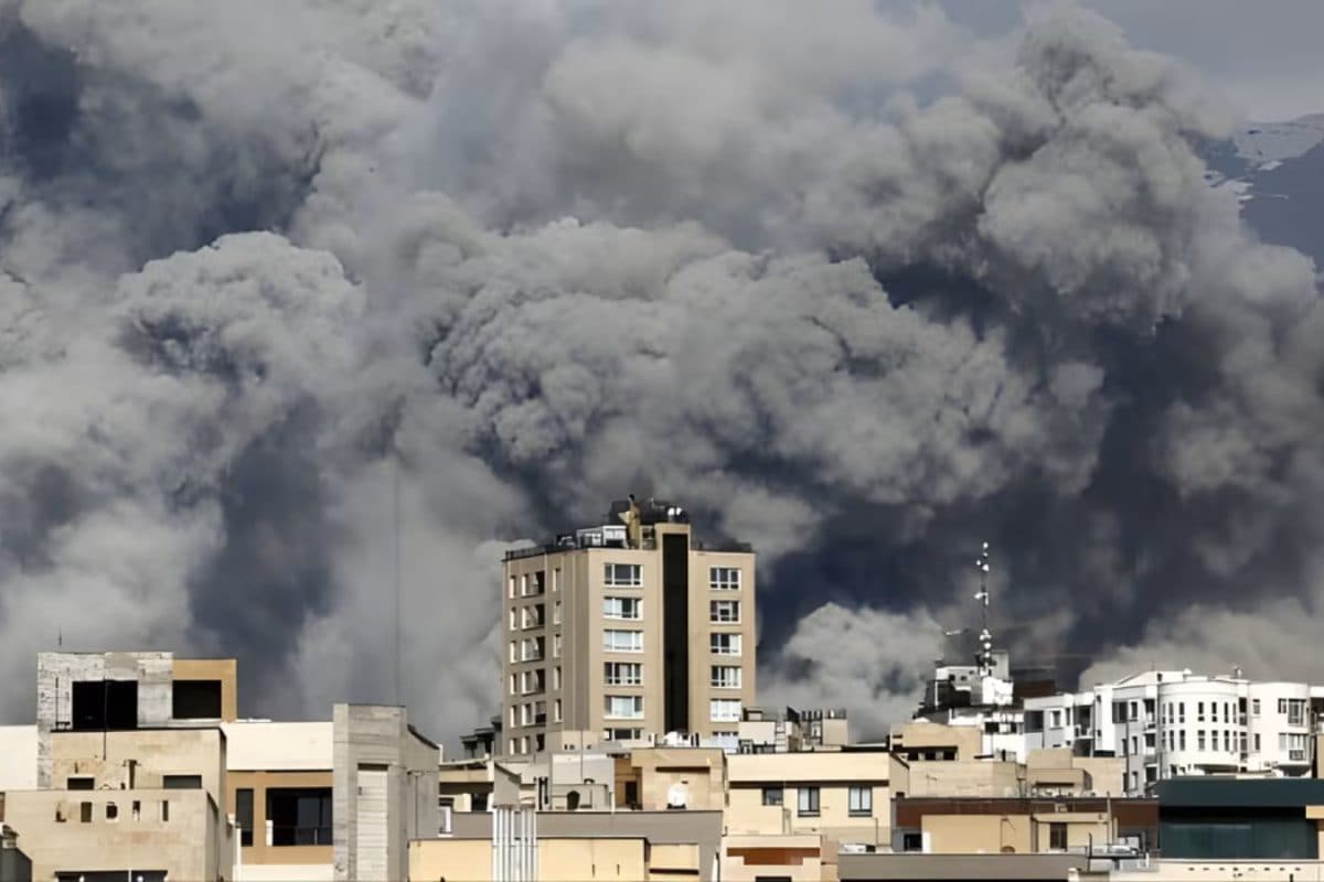 US Israel Iran War LIVE: Trump Sets ‘Tuesday Deadline’ As Iran Refuses To Reopen Hormuz; Blasts Rock Shiraz, Qom