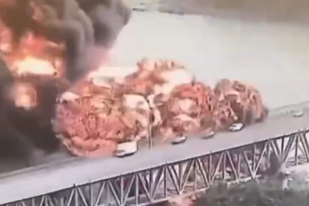 Fuel Tanker Blast Near Panama Canal Bridge Injures Several, One Missing | Video