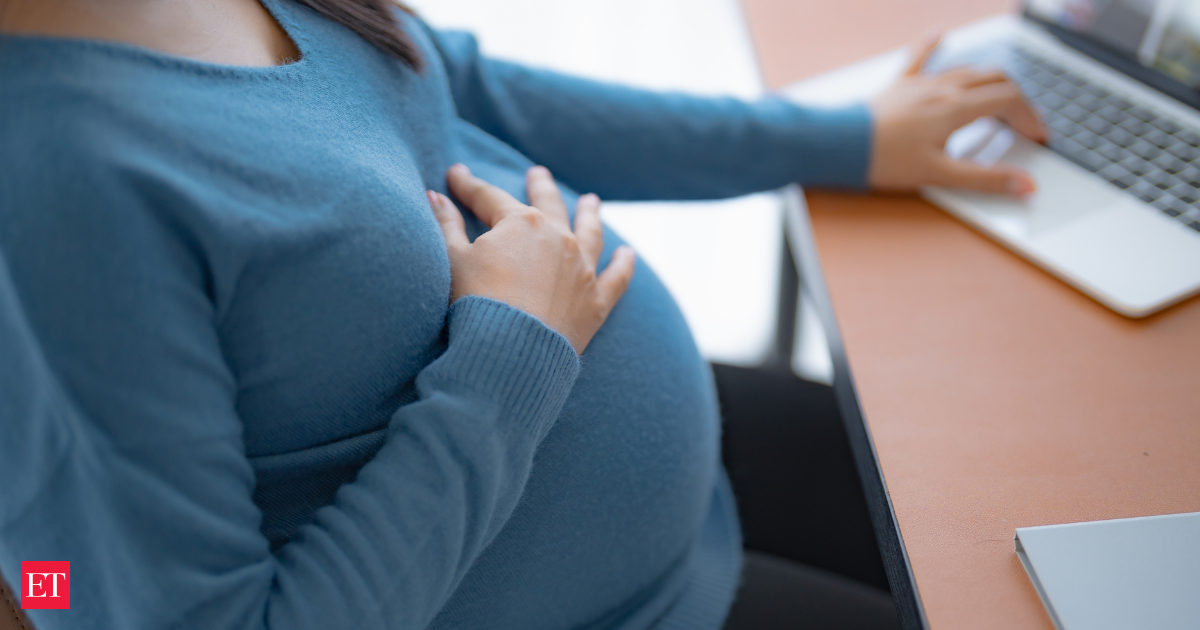 Pregnant MBA graduate gets big four job, but one fear about the workplace is haunting her. Reddit has a lot to say