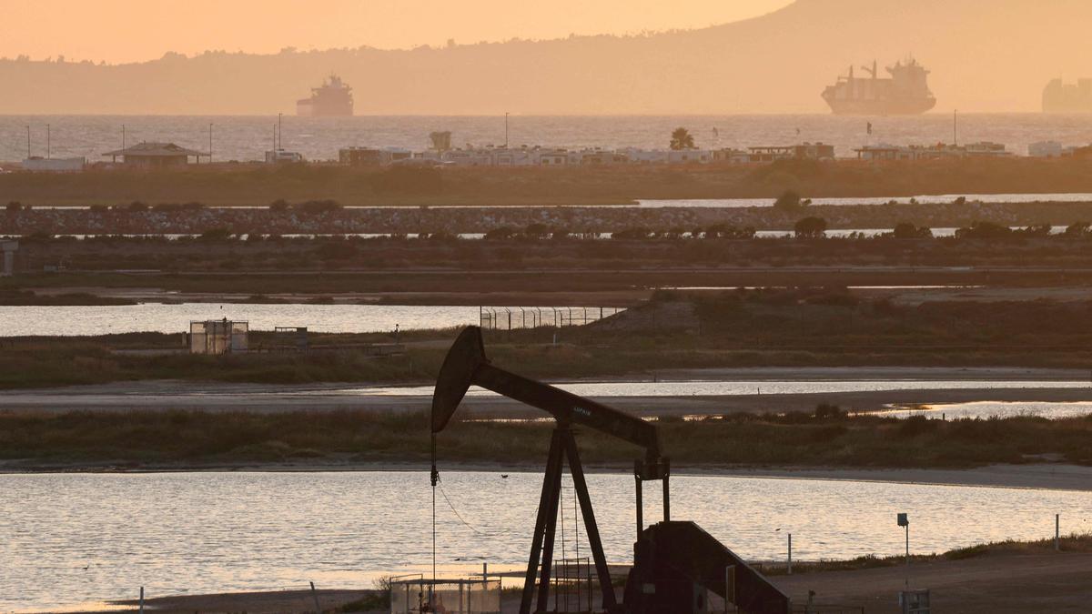 Israel-Iran war LIVE: Oil surges to four-year high, stocks slip after Trump blockade warning