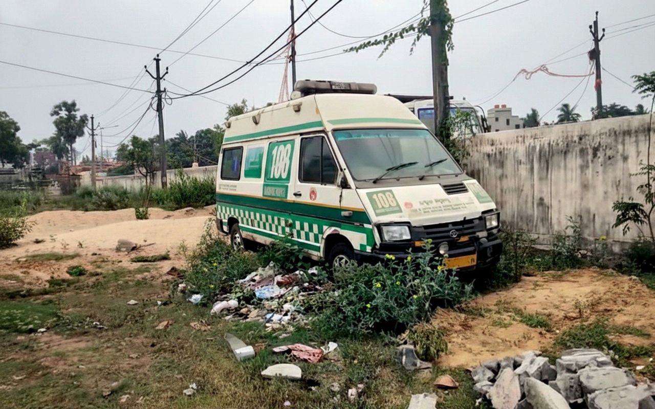 108-ambulance service in ‘poor condition’ in Odisha’s Bhogarai, locals demand immediate repair